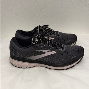 Brooks Women's Charcoal grey black Athletic Running Shoes